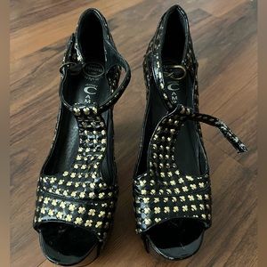 Jeffrey Campbell Foxy black and gold woven platform heel